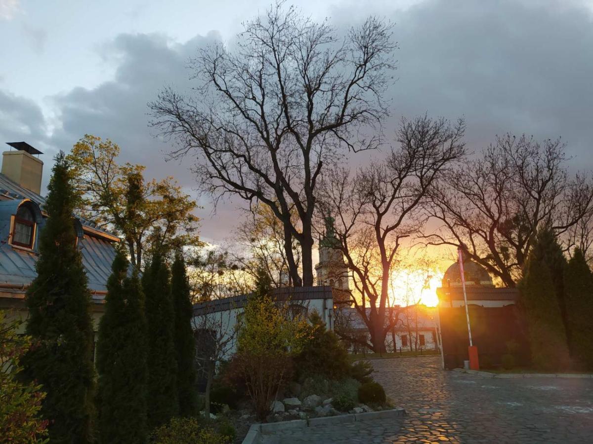 Guest House "Arkhistratyg" Lvov Exteriér fotografie
